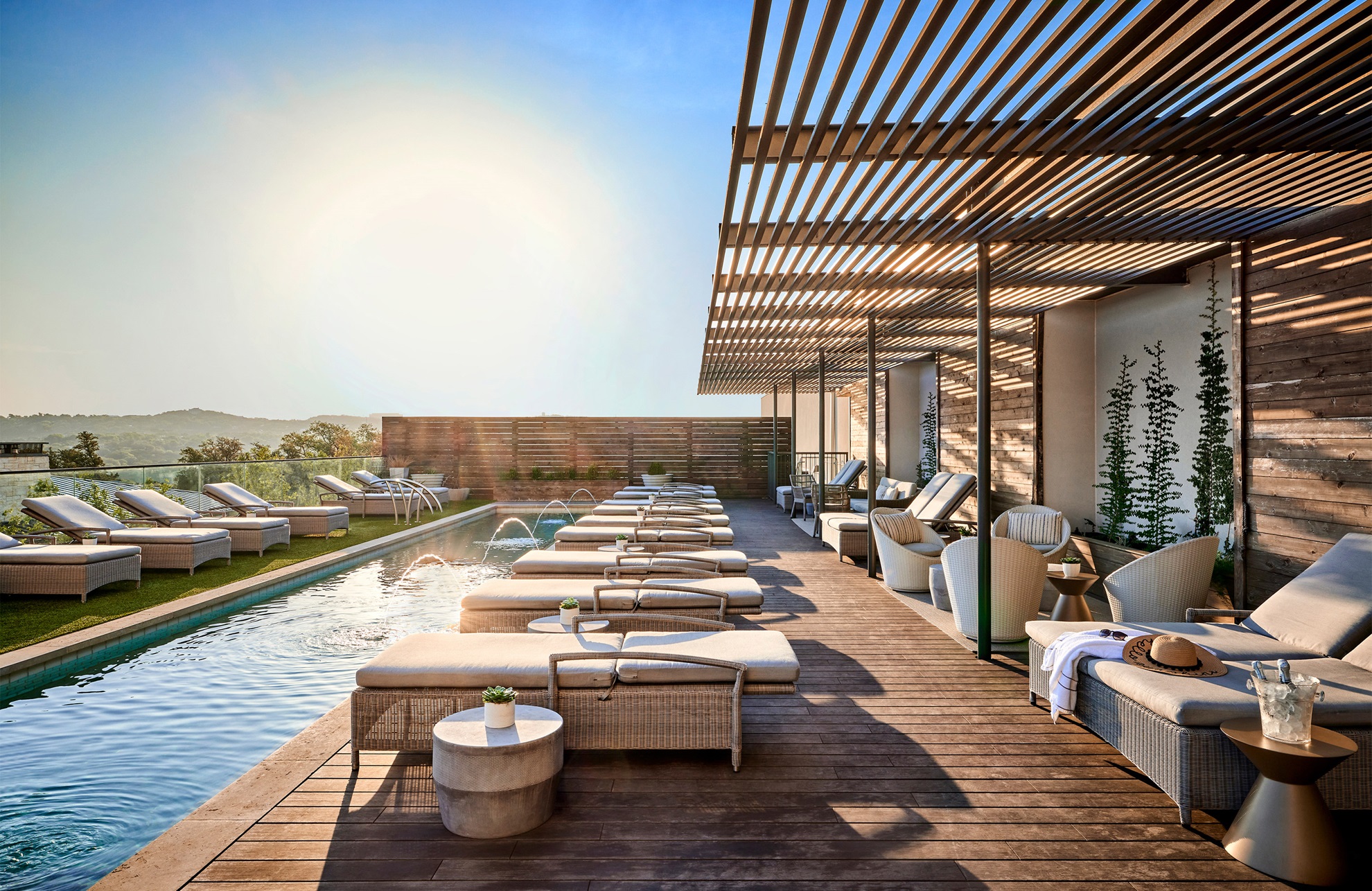 Mokara Spa pool terrace