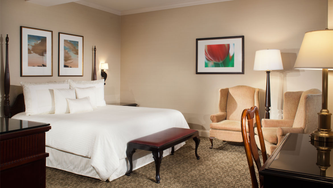 Luxury St. Louis Hotel Guest Rooms & Suites Omni Majestic Hotel
