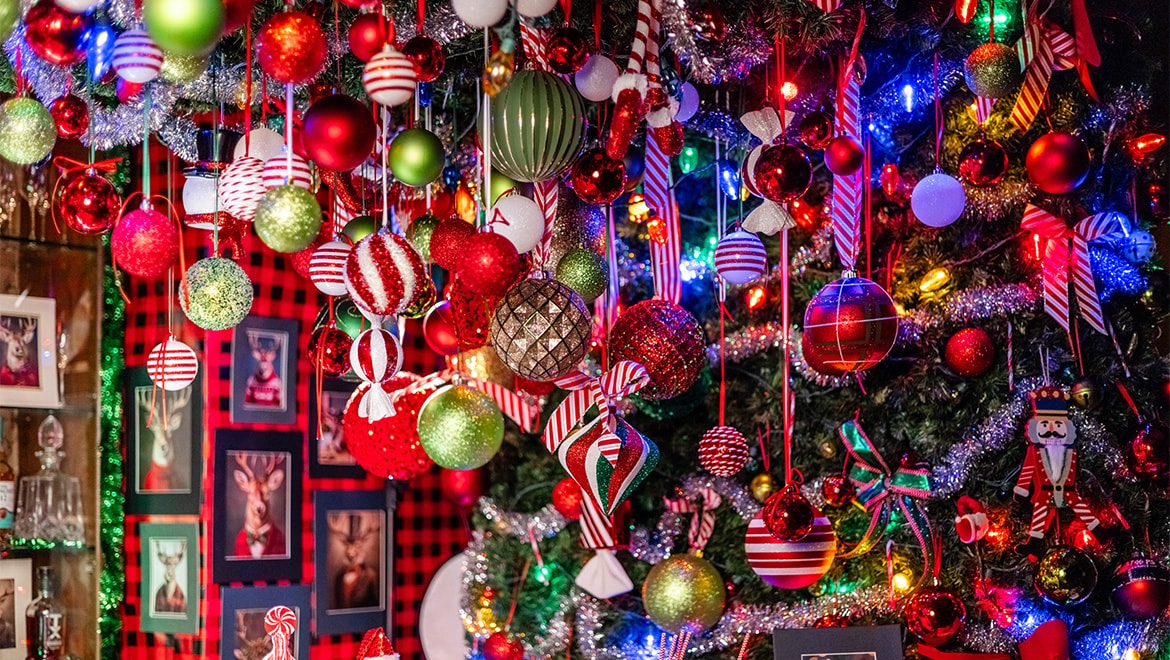 ornaments 