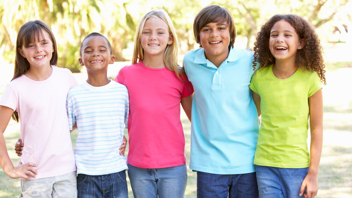 View Pic Of Friendship Group Background