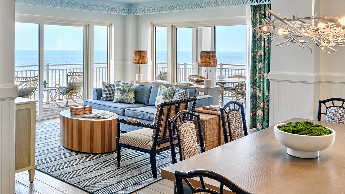 End Suite Living Area