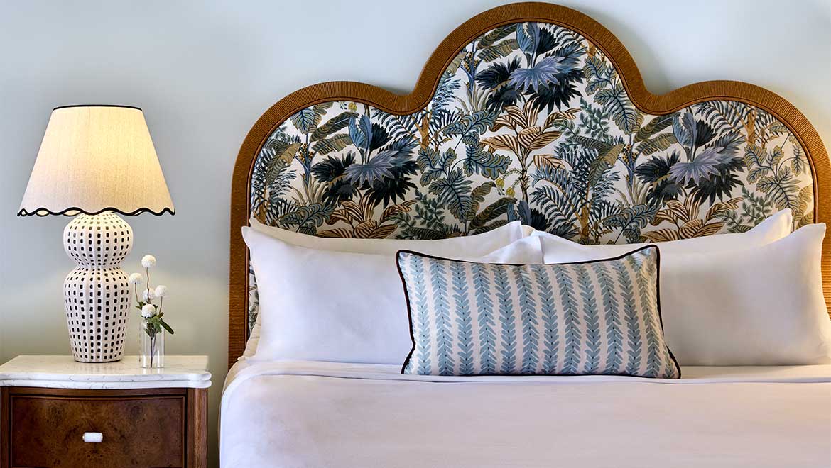king bed