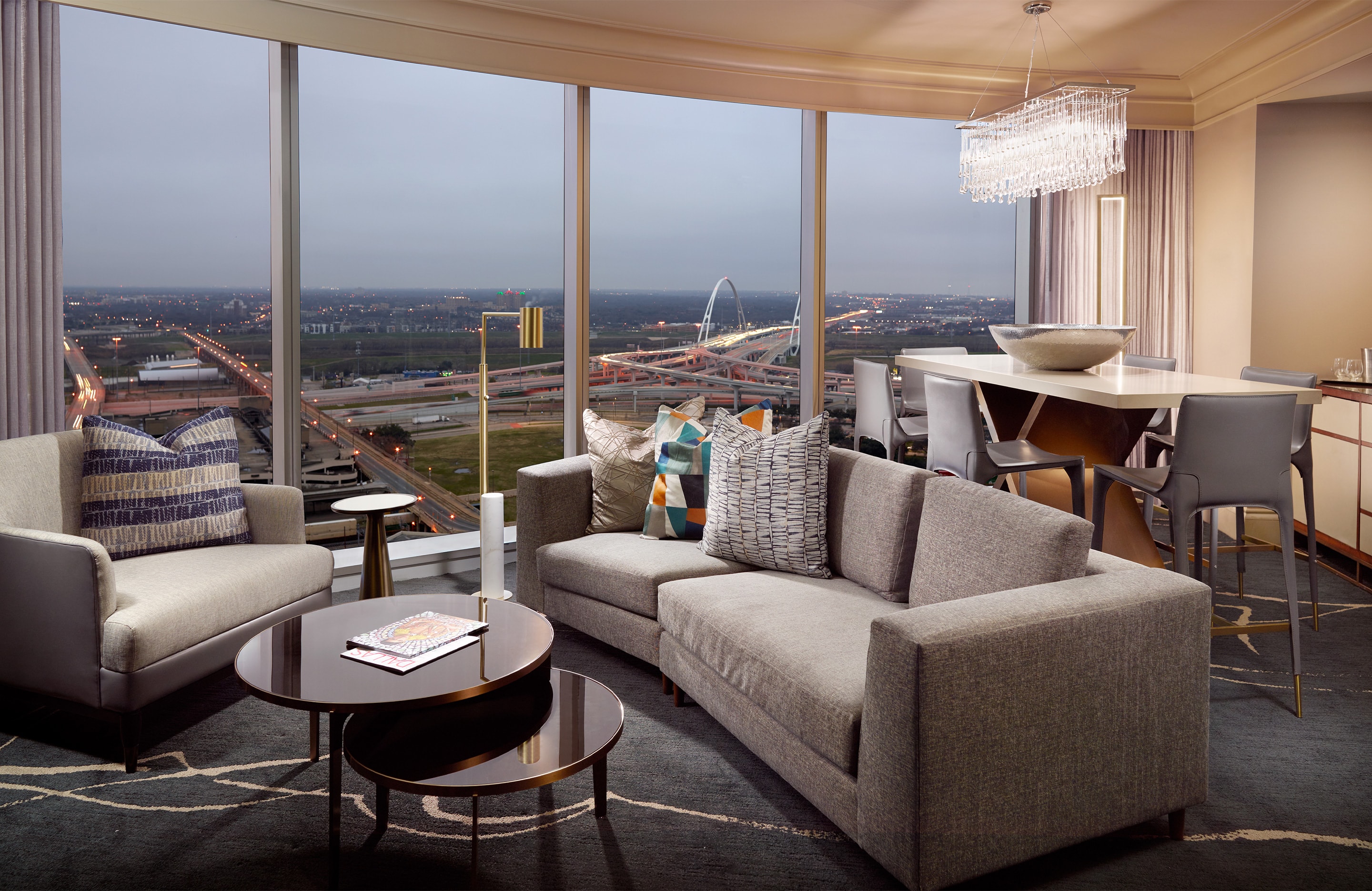 suite living room