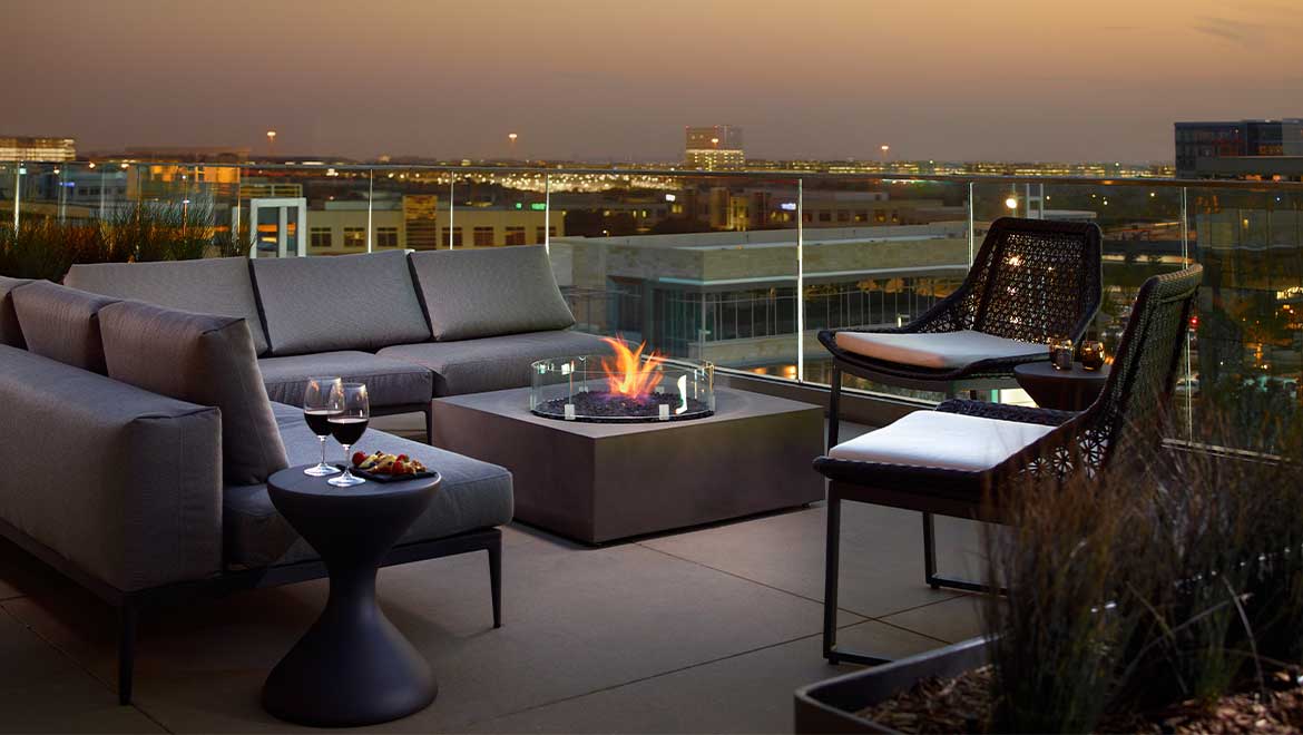 Outdoor firepit