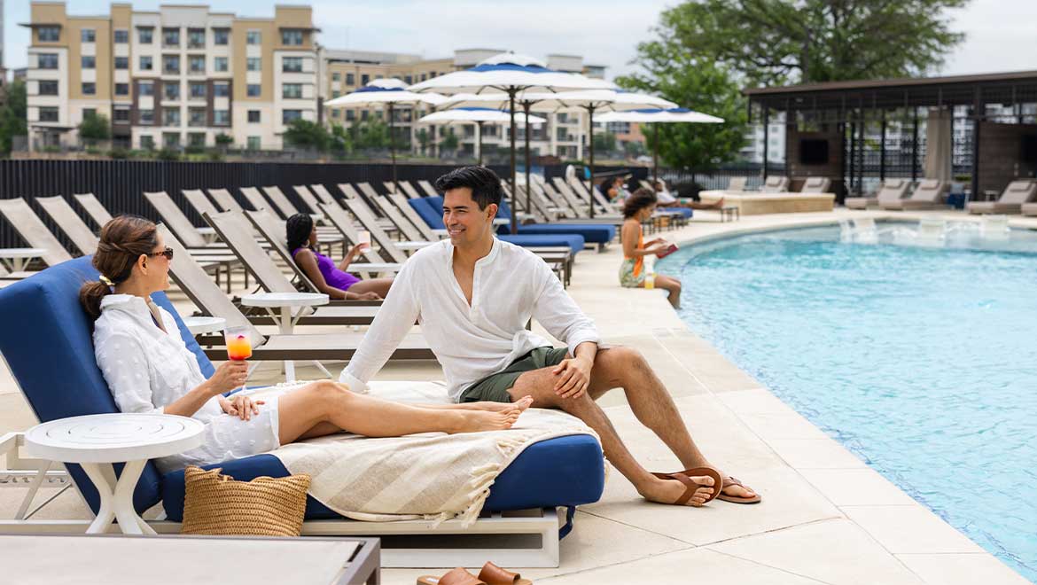 couple at the pool