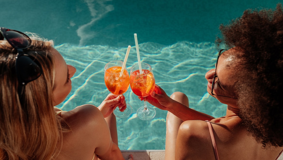 poolside drinks
