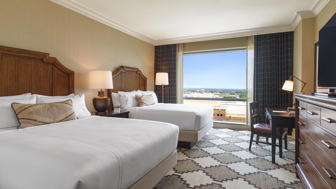 Queen Guest Room - Omni Fort Worth Hotel