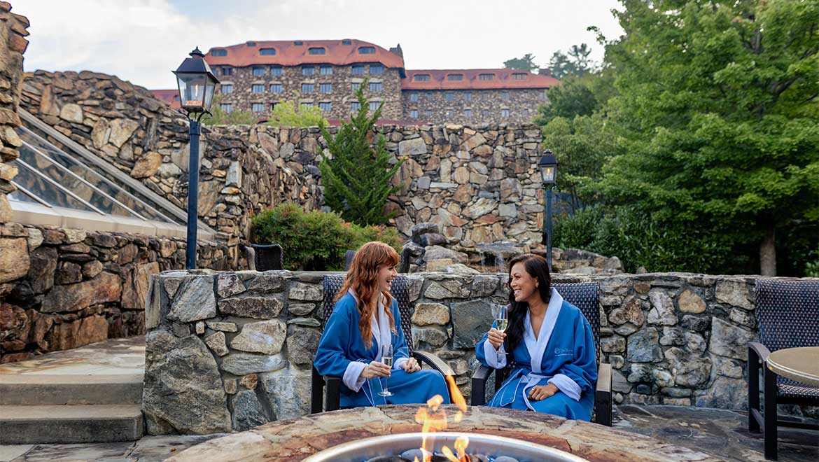 Women's Outdoor Spa Terrace - The Omni Grove Park Inn