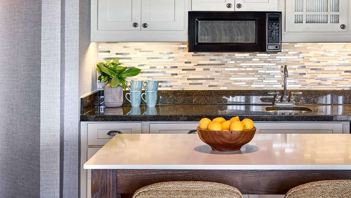Guest room kitchen 