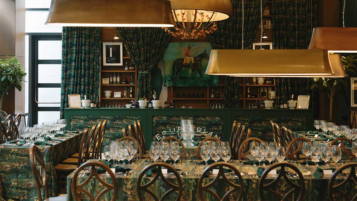 restaurant