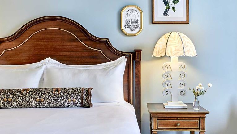 Guest room