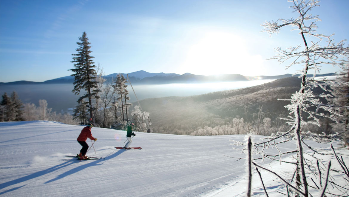 Skiing at sunrise at Mount Washington 
