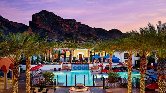 Wide view of the pool and mountains at Montelucia in Scottsdale 