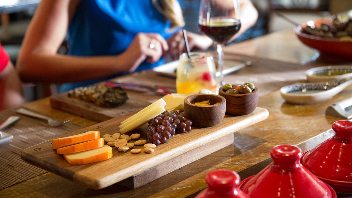 Omni Scottsdale Resort & Spa at Montelucia - Prado Tapas Bar