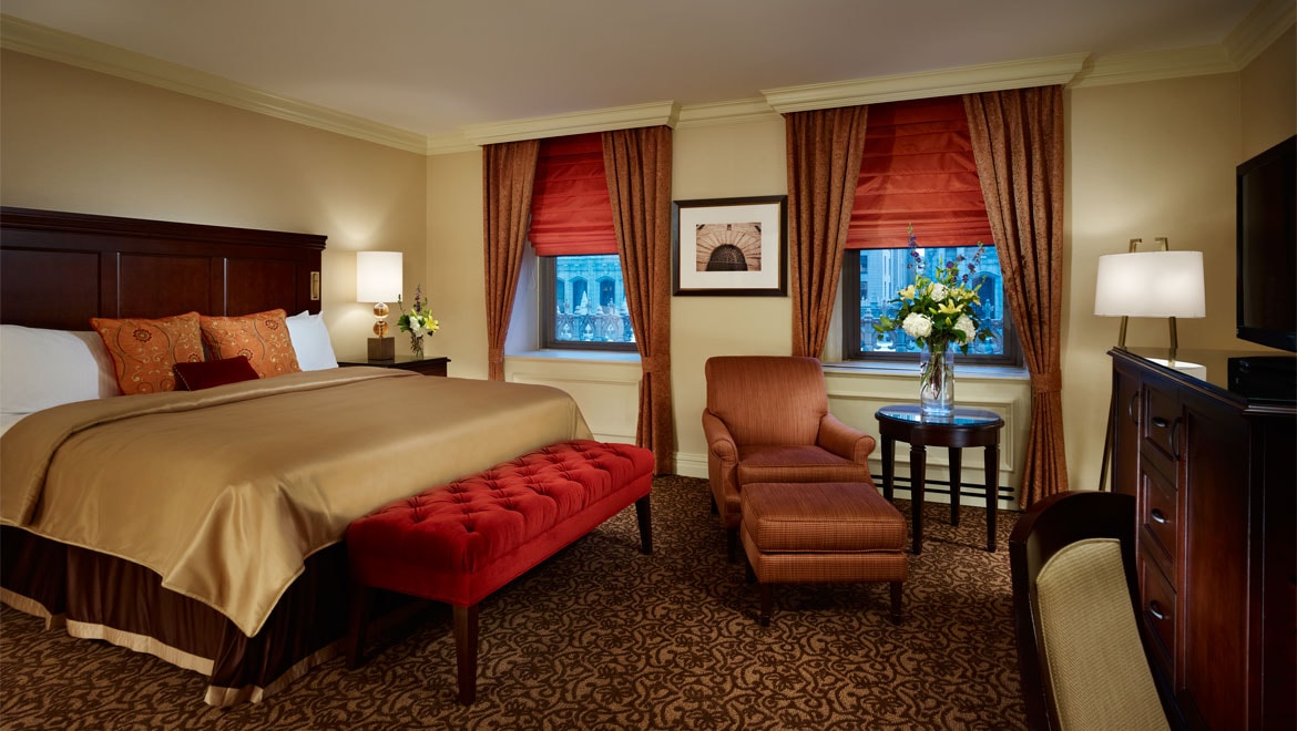 King room with chair.