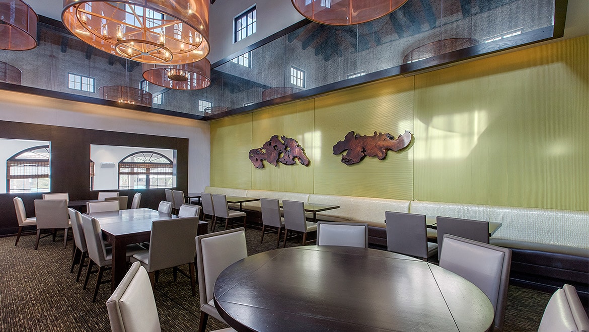 bluEmber Restaurant