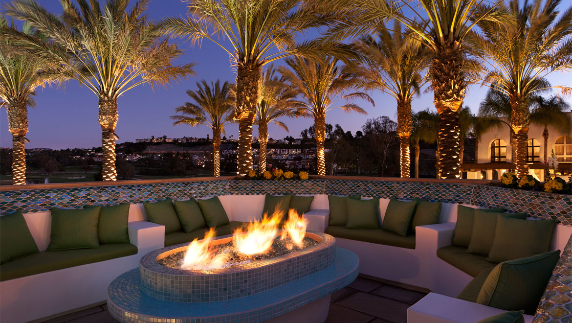 La Costa outdoor fire pit with seating 