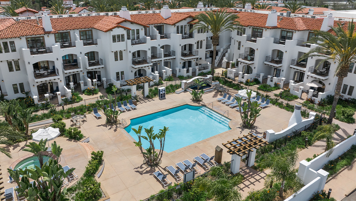 villa pool