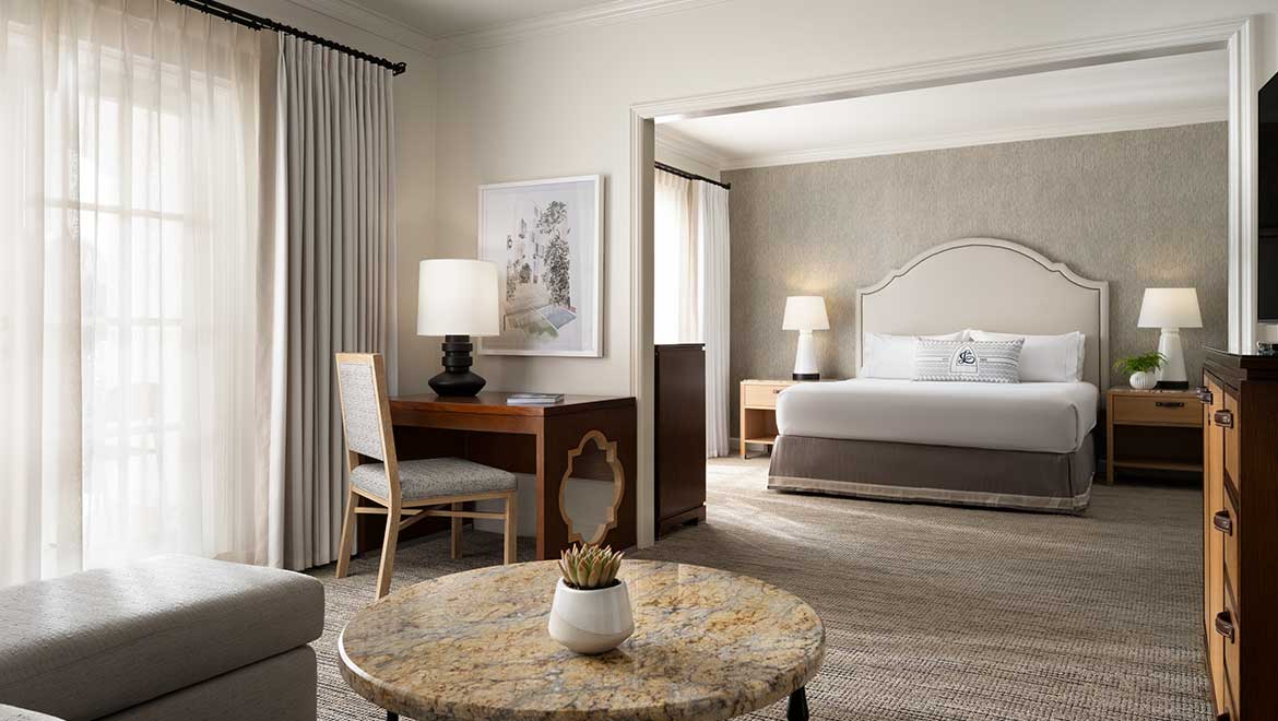 Luxury Suite King Guestroom