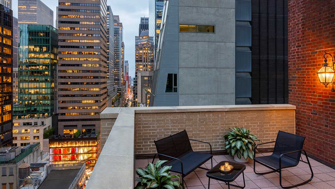 Hotels Near Radio City Music Hall